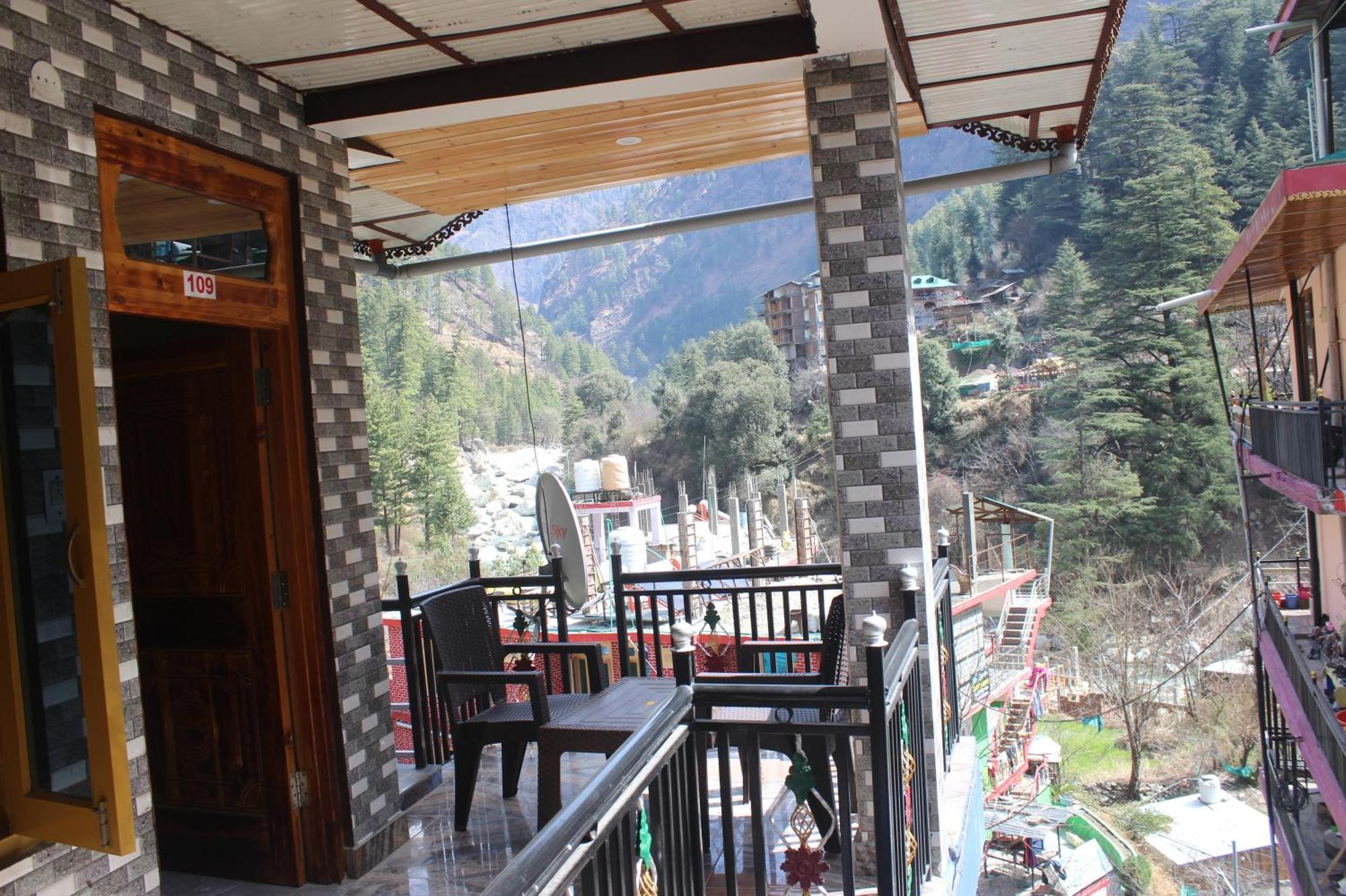 Moonlight Guest House Касол Екстериор снимка