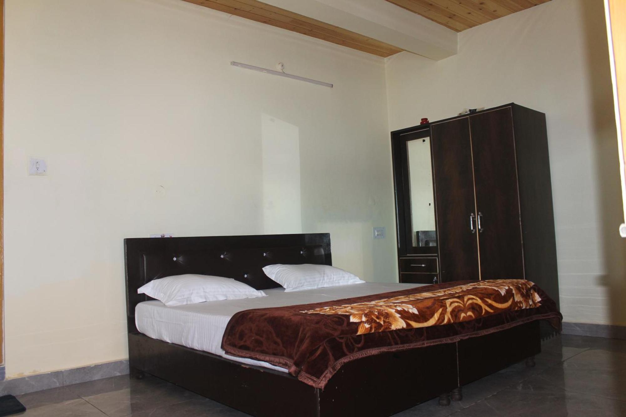 Moonlight Guest House Касол Екстериор снимка