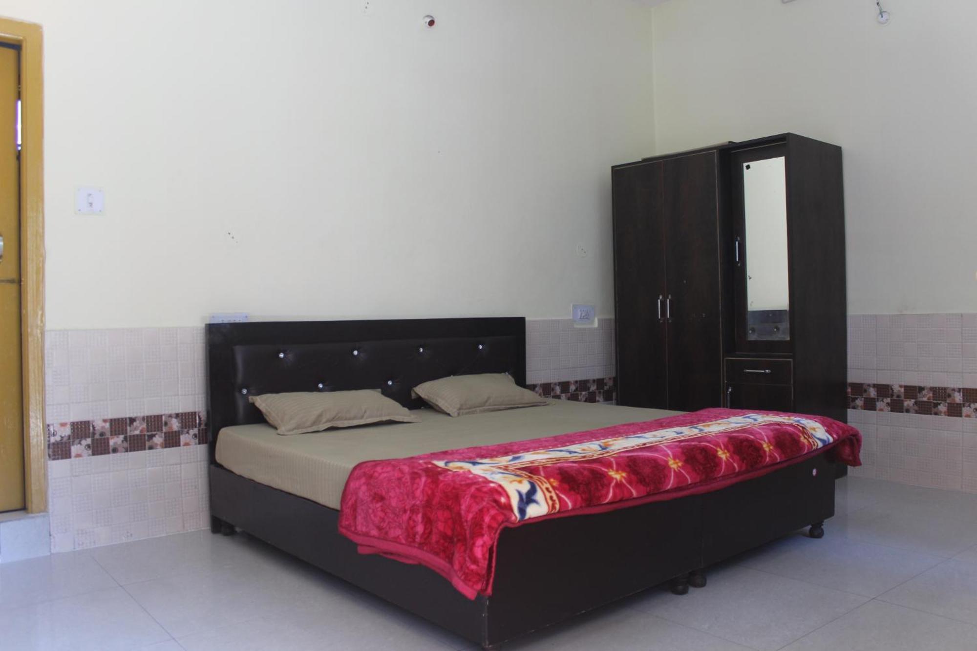 Moonlight Guest House Касол Екстериор снимка